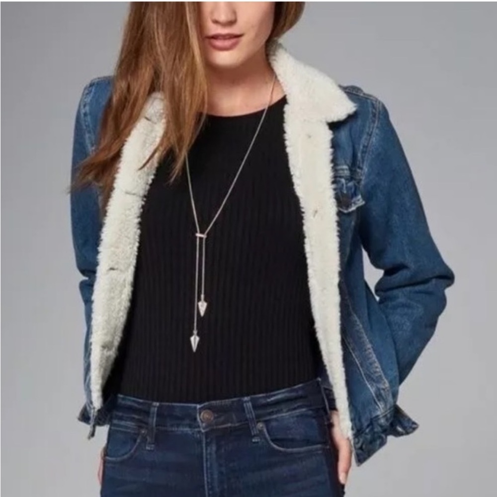 Abercrombie and Fitch sherpa lined cropped Trucker jean jacket